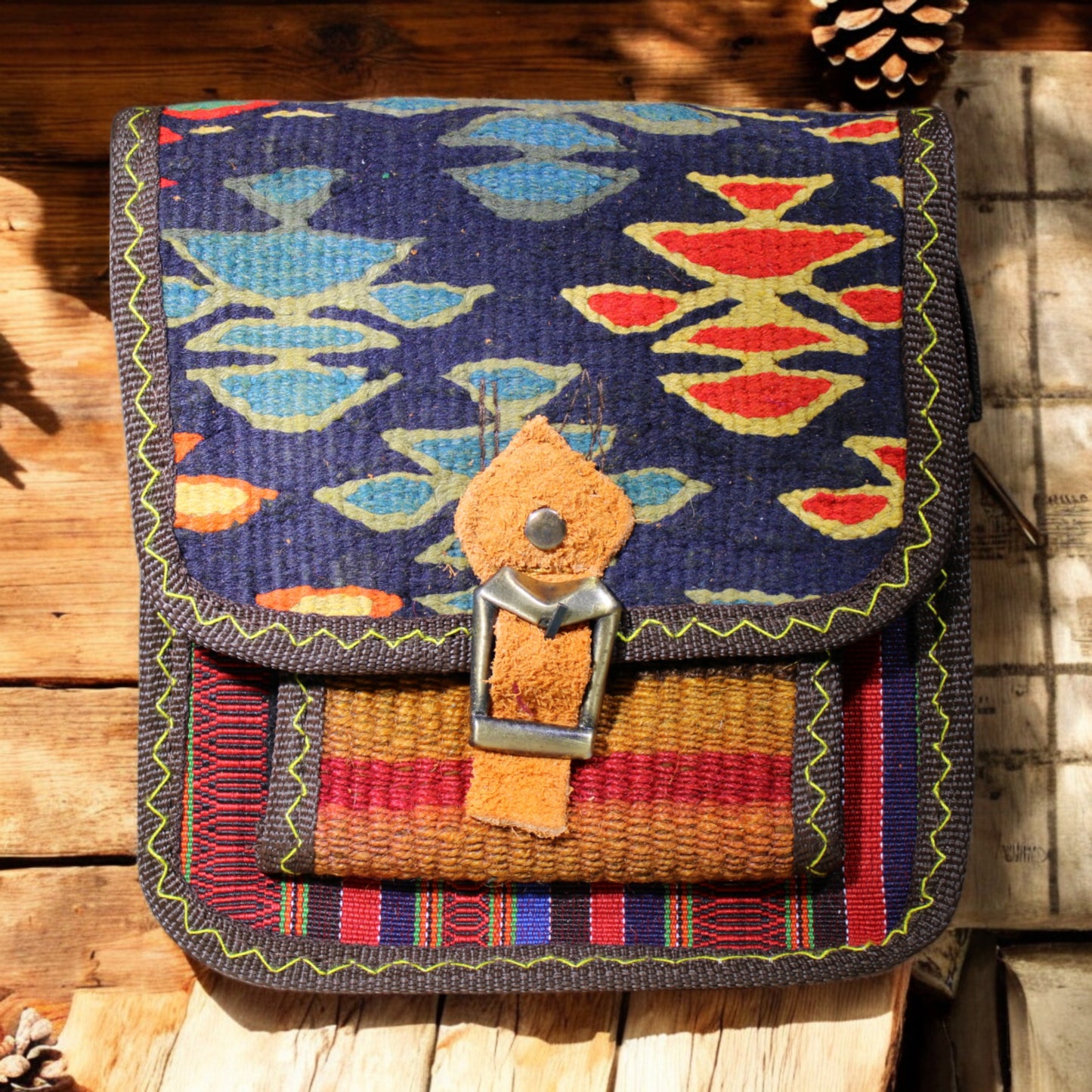 El Dokuma Kilim Desenli Omuz Çantası Model 4 Mini (En: 20cm, Boy: 20cm, Genişlik: 5cm)