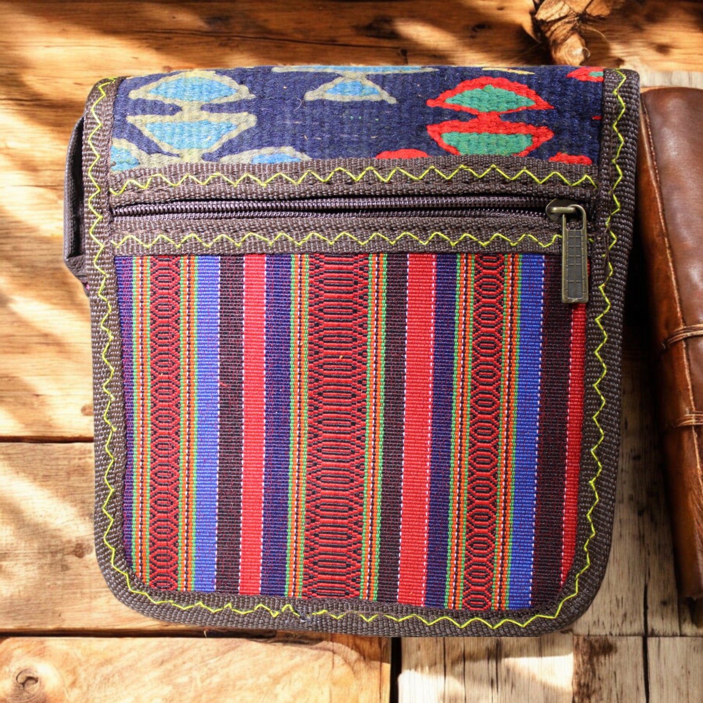 El Dokuma Kilim Desenli Omuz Çantası Model 4 Mini (En: 20cm, Boy: 20cm, Genişlik: 5cm)