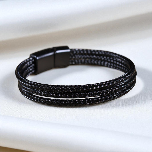 Siyah Çelik Hasır Bileklik – Mıknatıslı Kapama, 4 Beden, Üçlü Örgü Tasarım