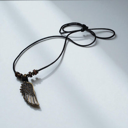 Ayarlanabilir Kanat Kolye – El Yapımı & Ahşap Boncuklu