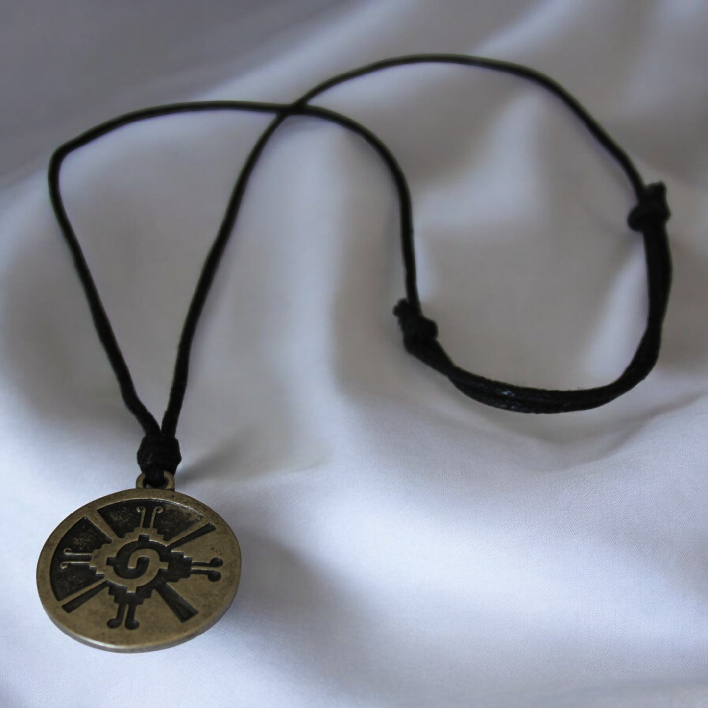 Hunab Ku Sembol Kolye | Antik Gümüş Renk Zamak El Yapımı Ayarlanabilir Siyah İpli Unisex