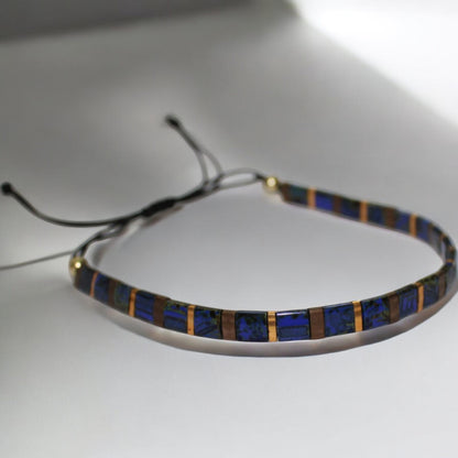 El Yapımı Tila Boncuk Bileklik – Lacivert Altın Antik Sarı – Ayarlanabilir Unisex Tasarım