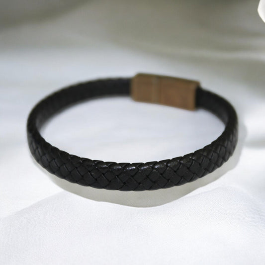 Siyah örgü gerçek deri bileklik, antik sarı mıknatıslı kapama, el yapımı unisex model