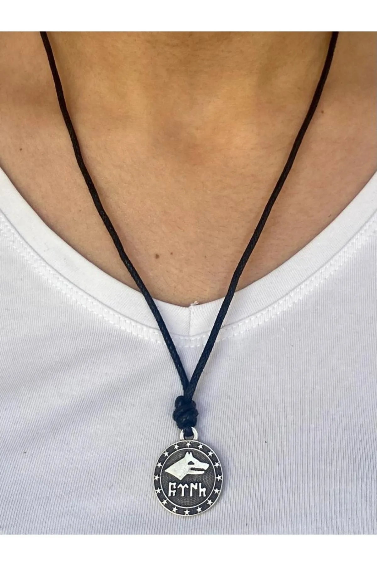 Göktürk Bayrağı Motifli Kolye | Zamak Metal Figür Ayarlanabilir Pamuk İpli Unisex