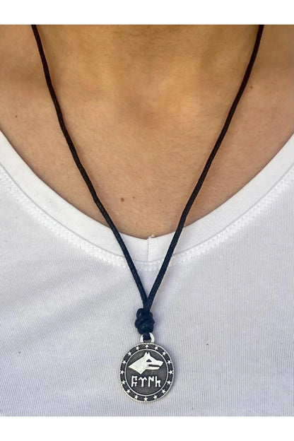 Göktürk Bayrağı Motifli Kolye | Zamak Metal Figür Ayarlanabilir Pamuk İpli Unisex